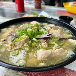 Noedels soep met kip