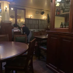 Interieur van Belgisch Biercafe Boudewijn