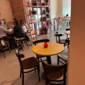 Interieur van Bar 13